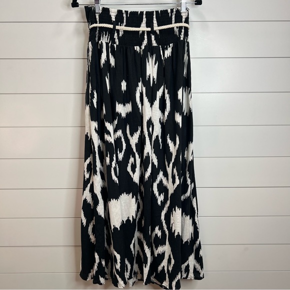 Rachel Zoe Black White Patterned Skirt w/Tasseled Braided Rope Belt. Size Small. - Picture 7 of 8